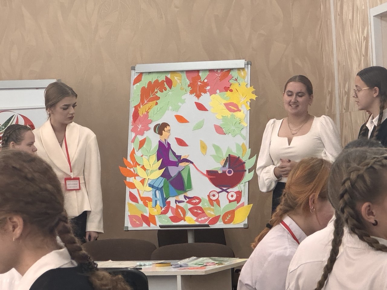 День творчества на профессиональной неделе: мастер-классы по аппликации!